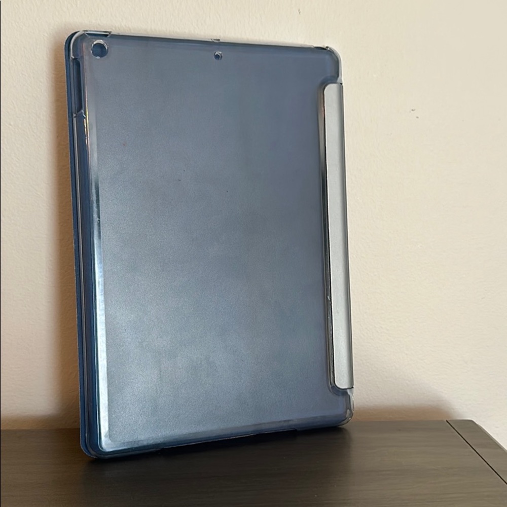 iPad case - Picture 2 of 6